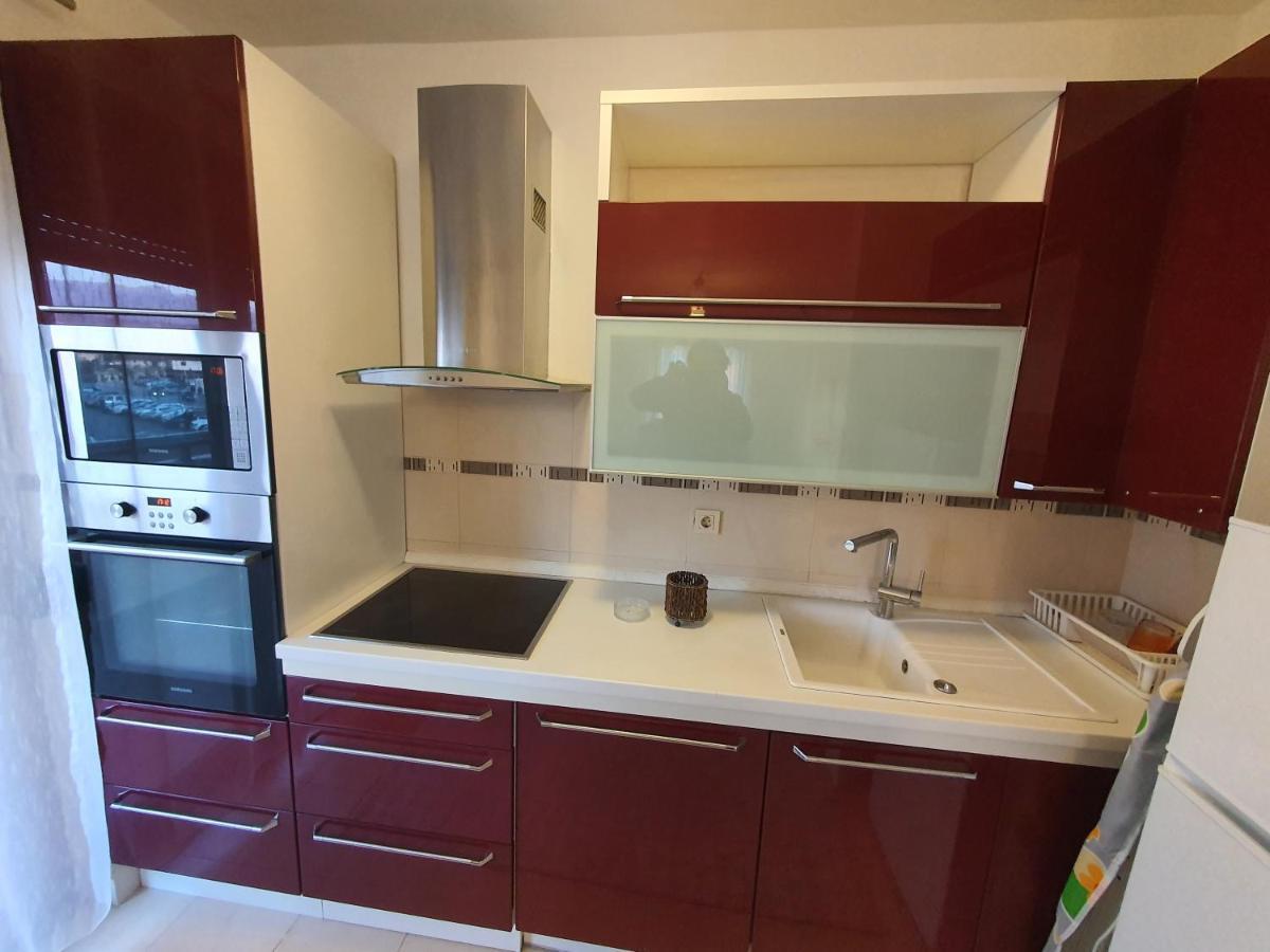 Comfort One Bedroom Apartment 波德戈里察 外观 照片